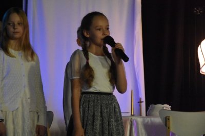 Jasełka Bożonarodzeniowe i wspólne kolędowanie